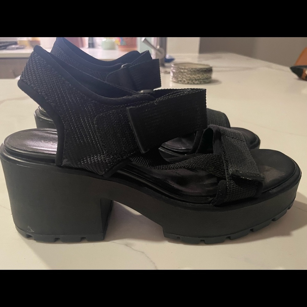 vagabond sporty wedge size 7 worn once